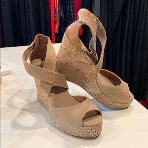 Tory Burch size 10 Wedge Sandals